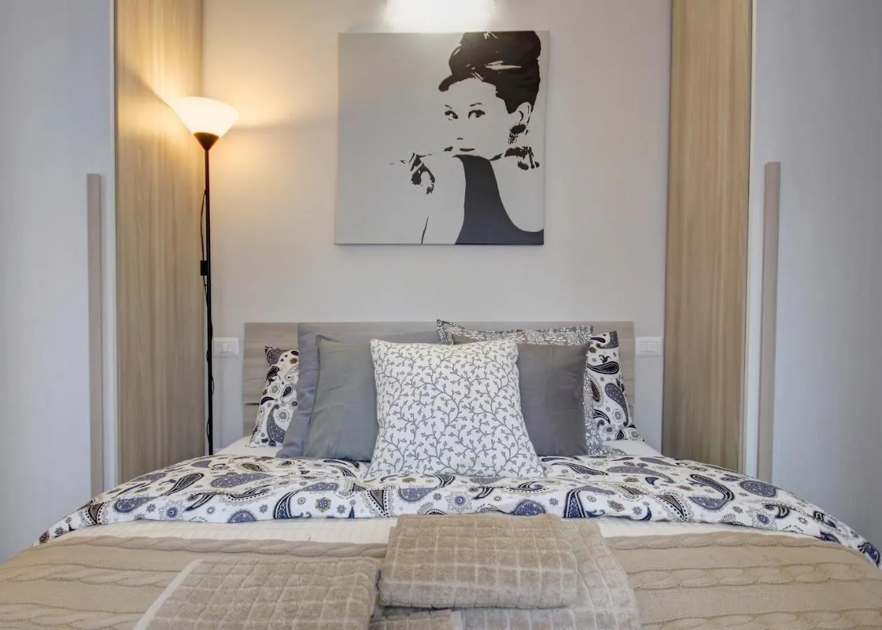 Milanrentals - Tiffany Apartment contacts